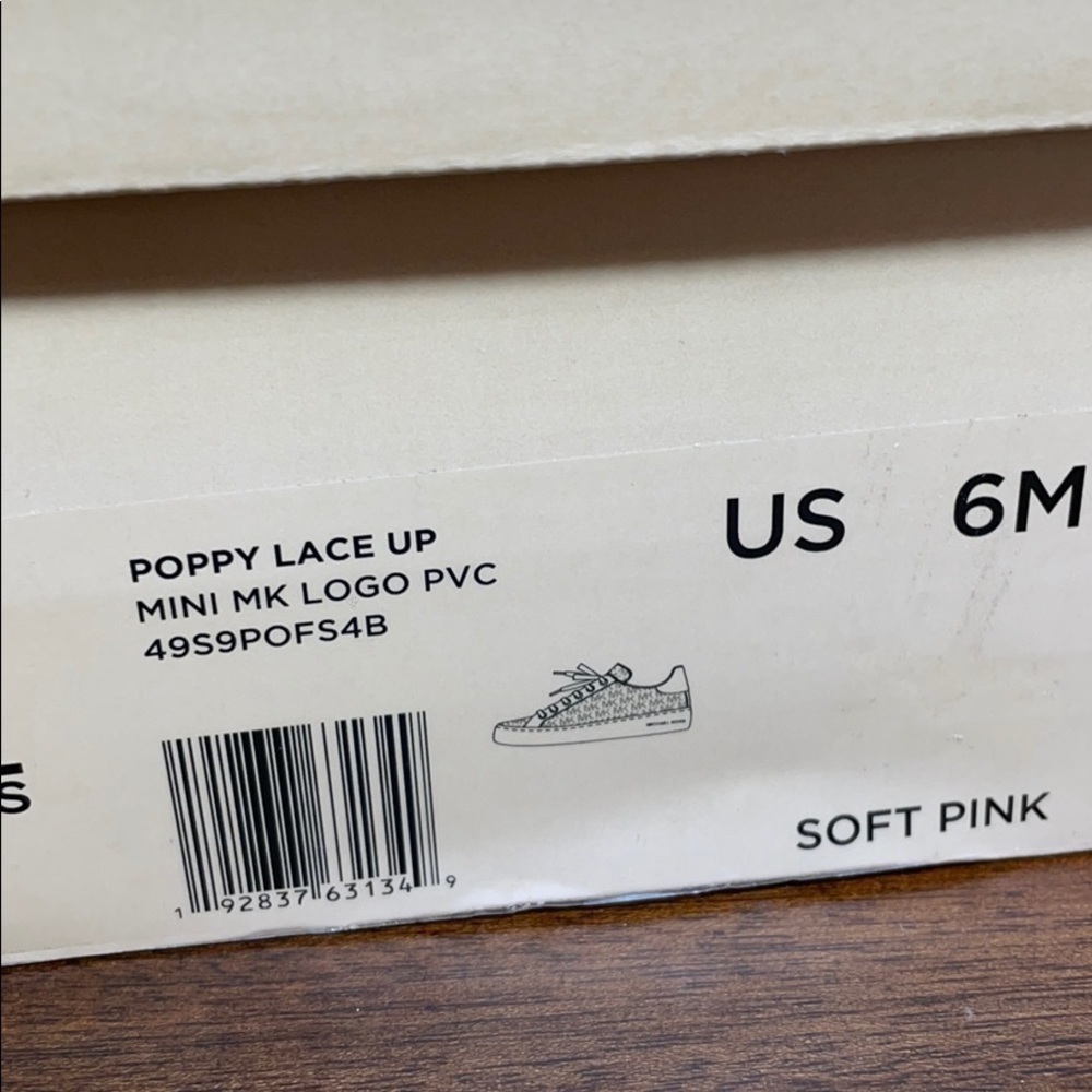 Michael Kors Poppy lace up soft pink shoes 6 - Picture 8 of 8